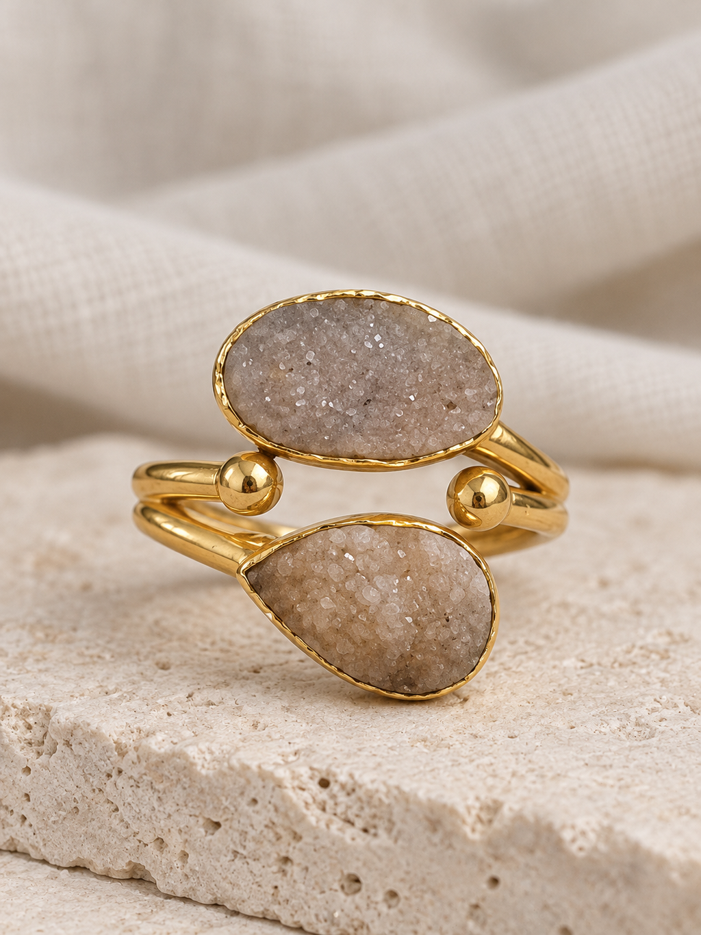 Tidal Orbit Ring