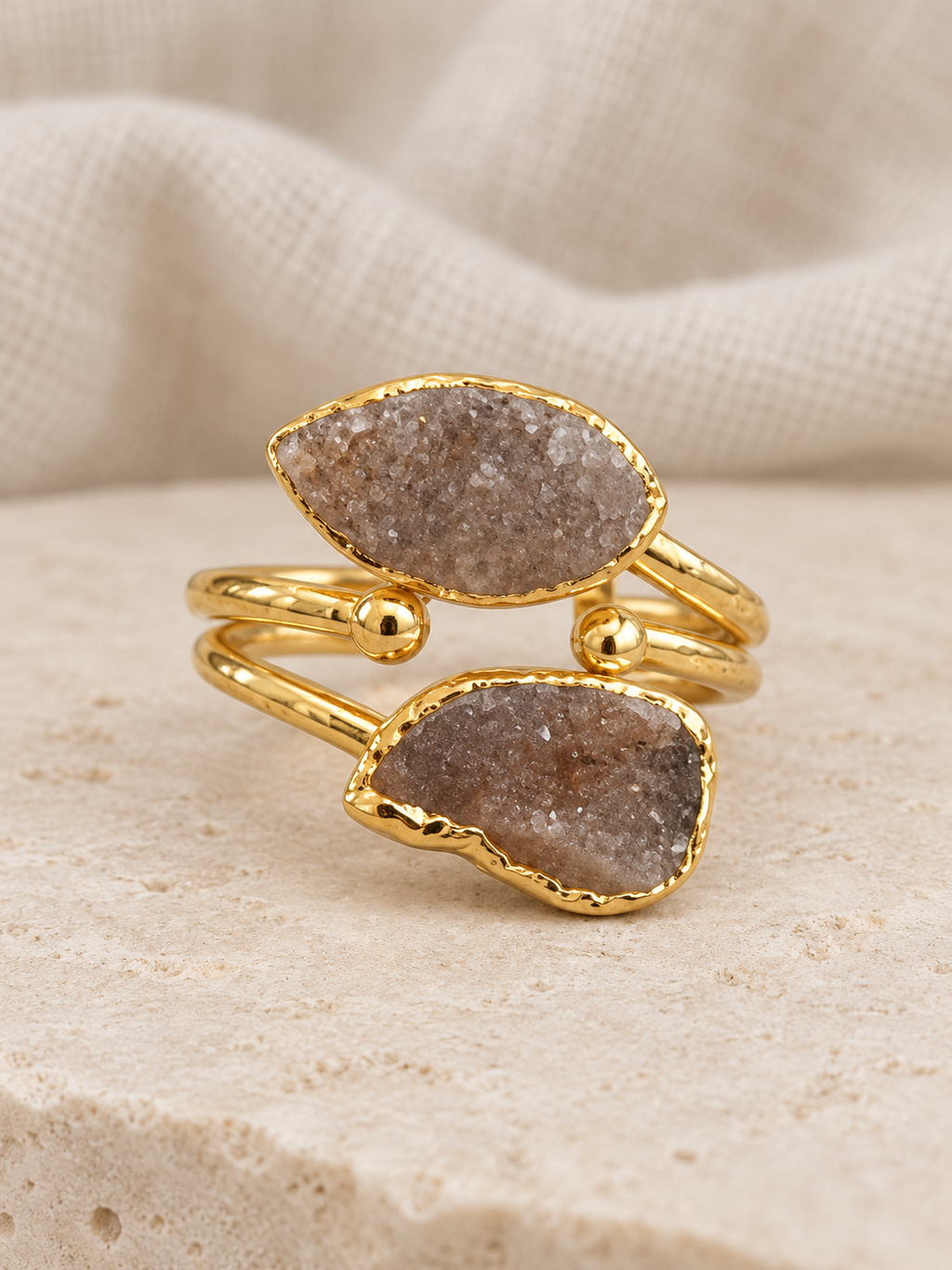 Tidal Orbit Ring