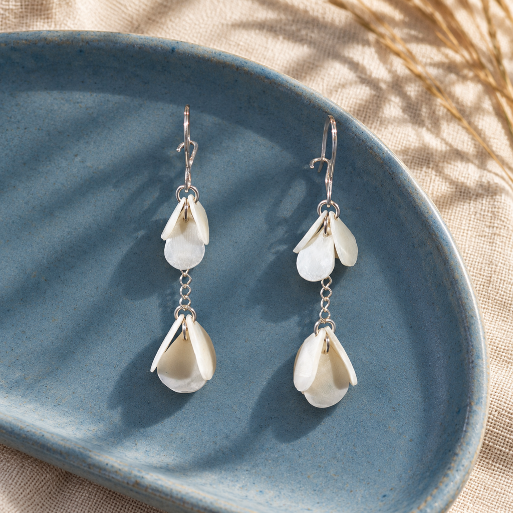 Lagoon Drops Earrings — Gotas da Lagoa